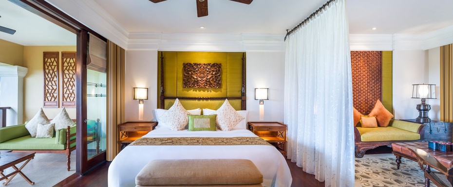 St. Regis Suite