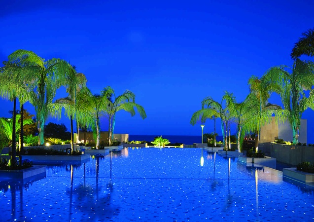 Four Seasons Hotel