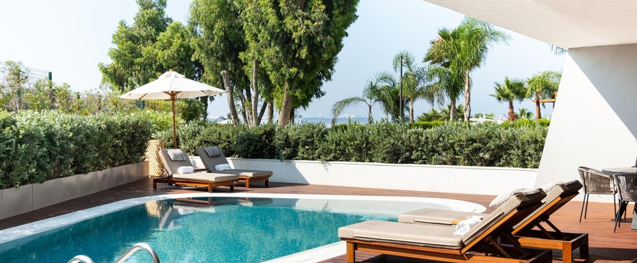 Two-bedroom Seafront Villa with Private Pool