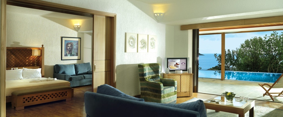 Porto Exclusive 2-bedroom Suite Sea View с собственным бассейном и просторной верандой