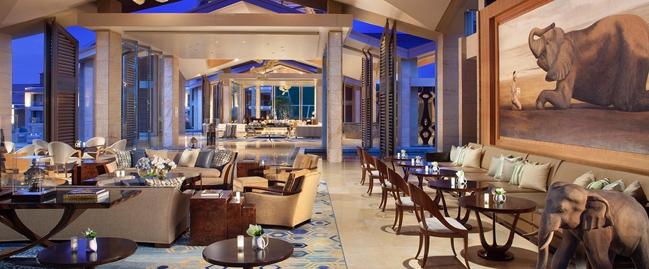 Cascade Lounge