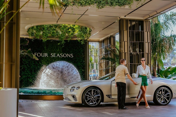 Four Seasons Hotel