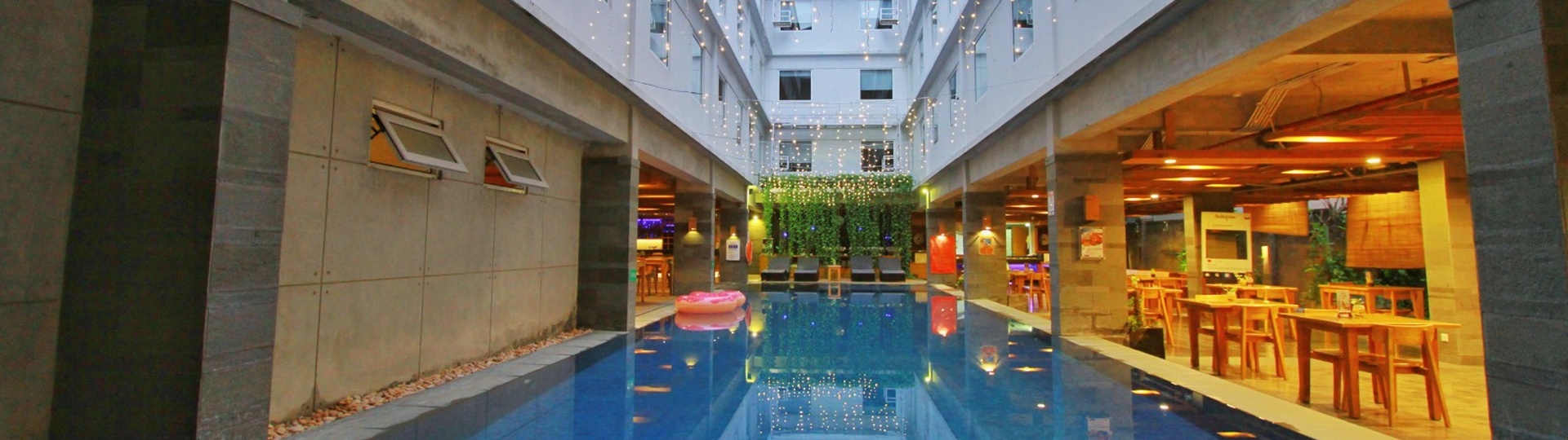 SwissBelexpress Kuta - Background