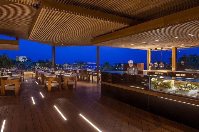 Four Seasons Hotel