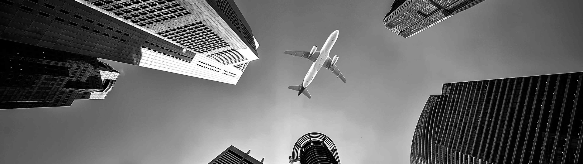 First CLASS TRAVEL - Background