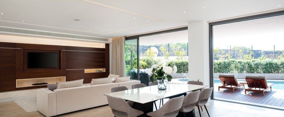 Two-bedroom Seafront Villa with Private Pool