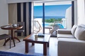 Porto Sea View Suites с общим бассейном