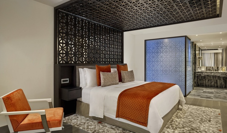 Parklane, a Luxury Collection Resort & Spa