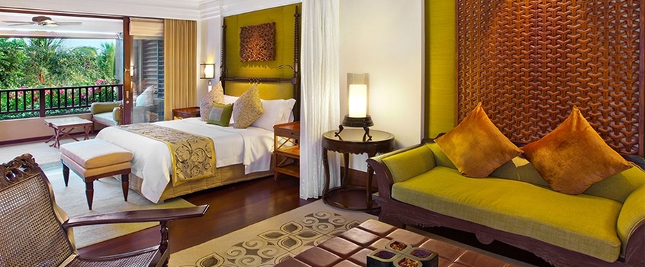 St. Regis Suite