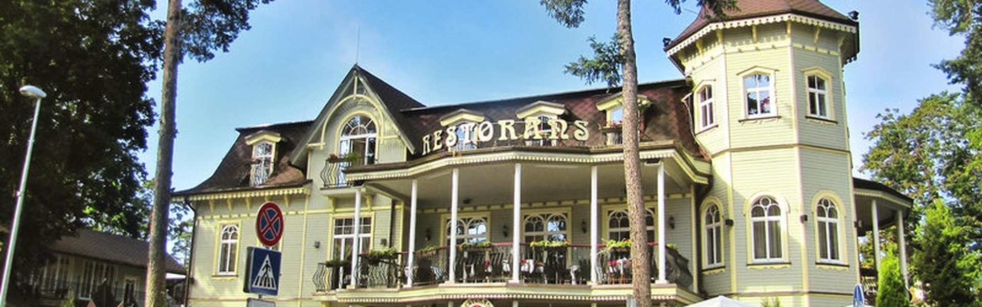 Pegasa Pils Spa Hotel - Background