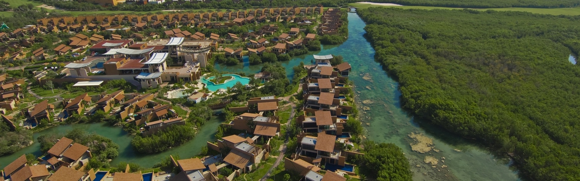 Banyan Tree Mayakoba - Background