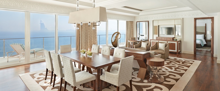 Waldorf Astoria Suite -Lounge Access Sea View