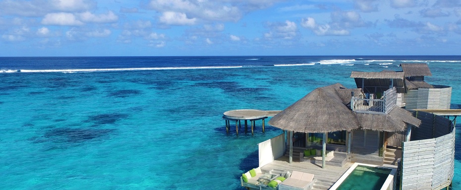 Laamu Water Villa with Pool