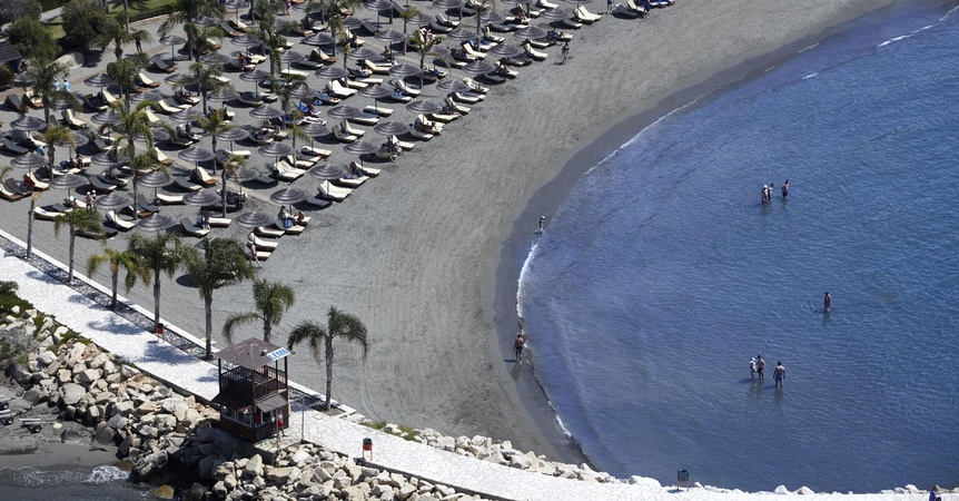 Four Seasons Hotel