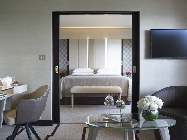 Four Seasons Hotel