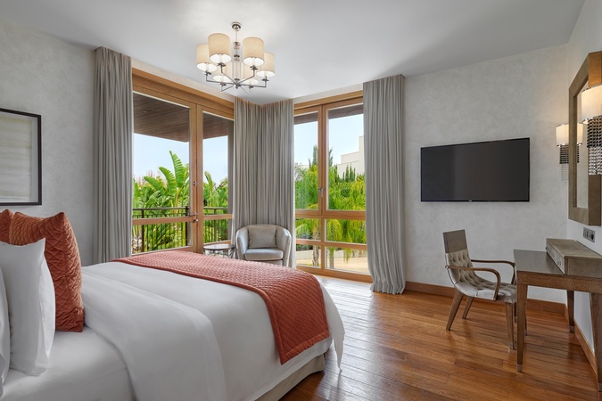 Parklane, a Luxury Collection Resort & Spa