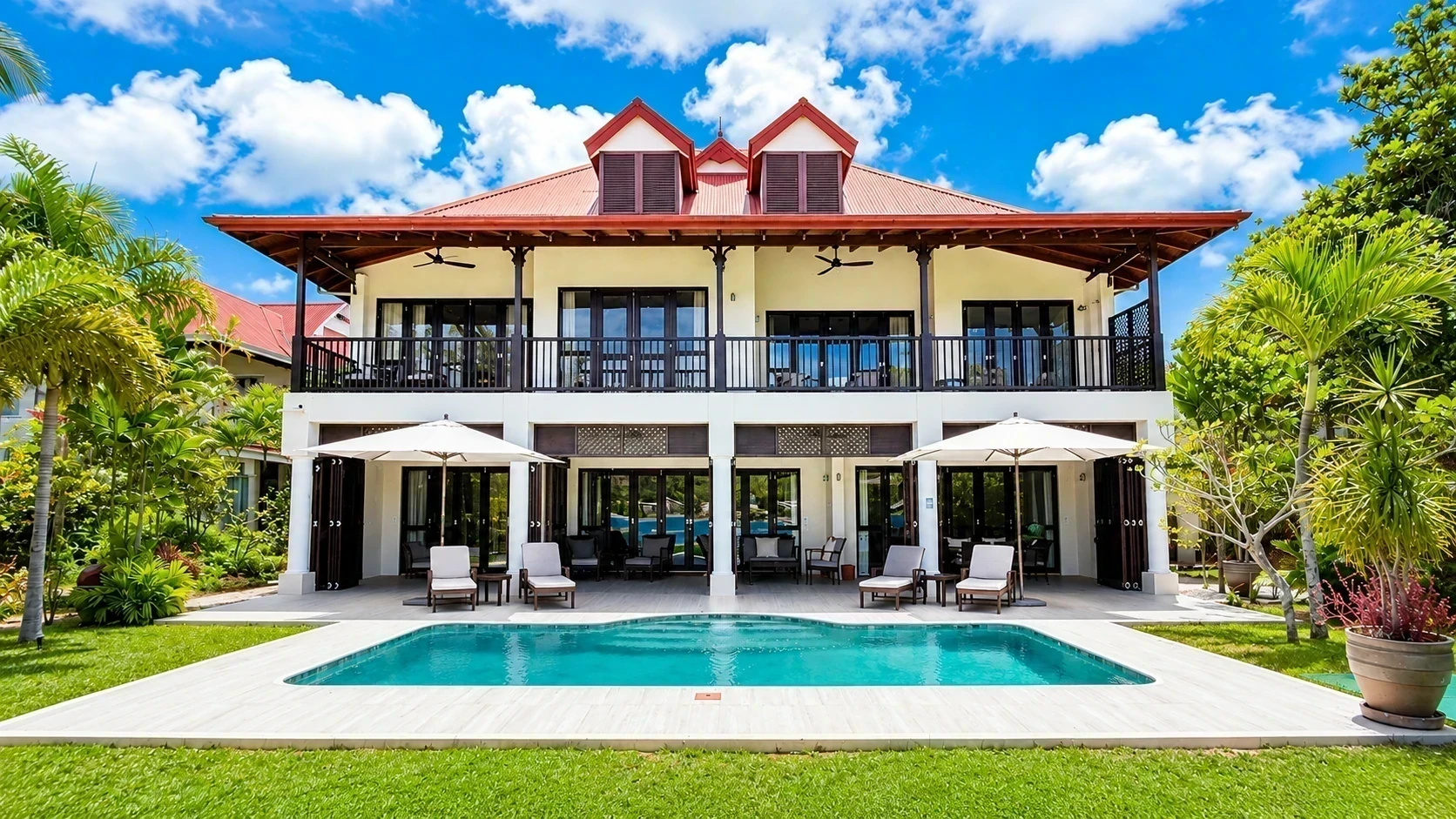 SunSand Villa Pool